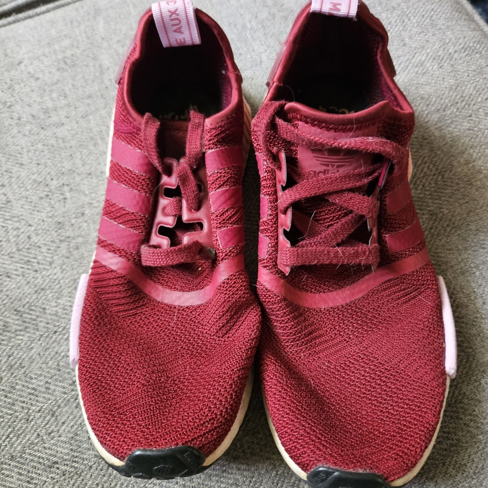 Adidas NMD R1 Low-Top Sneakers in Burgundy Red Size 9 MSRP $230